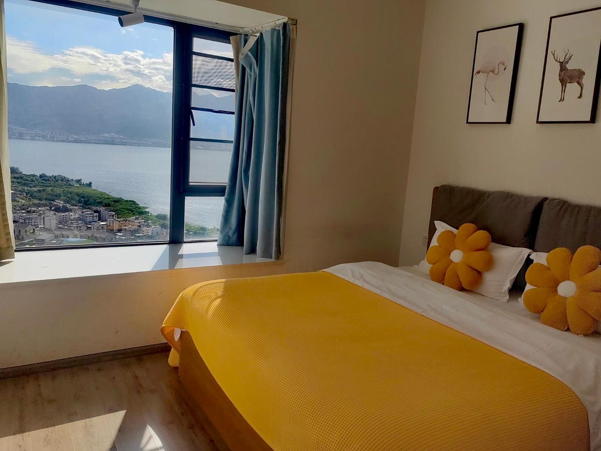 Dali Listening Sea View Villa大理听城海景别墅 Buitenkant foto